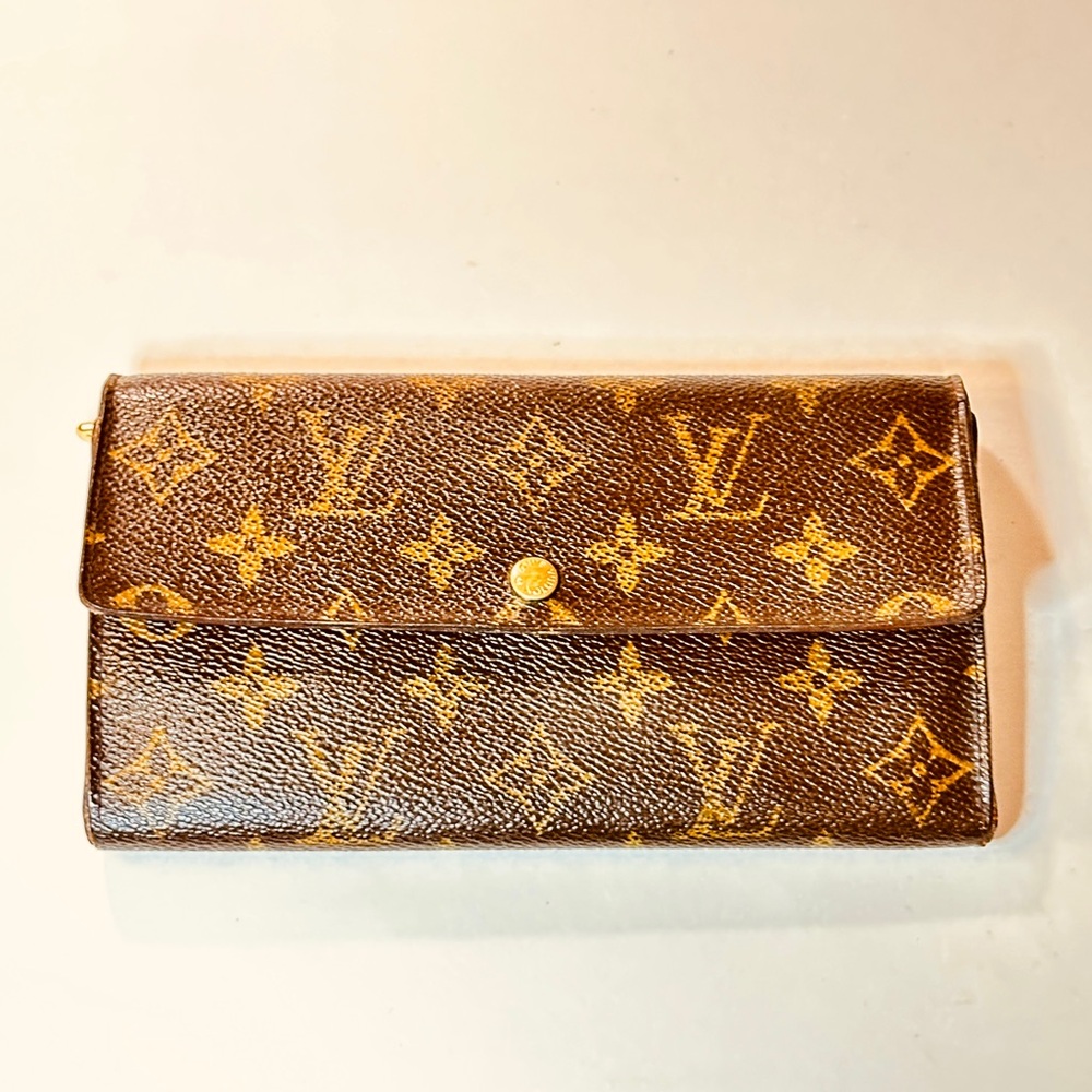 Sold out Monogram The Sarah long wallet with Gold Chain. - Picture 12 of 14